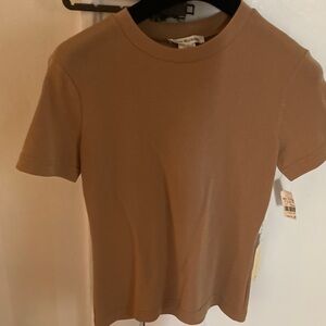 Isaac Mizrahi Tan glittery stretch, Short Sleeve Tee